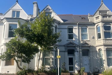 6 bed house, Beaumont Road, St Judes, Plymouth, PL49BJ - Image 1